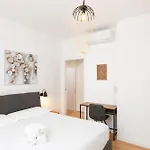 Artstay Exclusive Navigli, Metro & Parking شقة ميلان