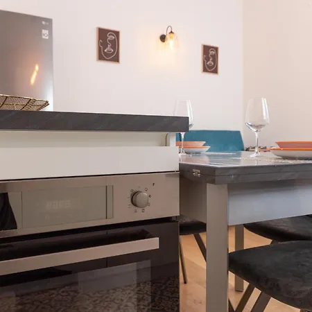 Artstay Exclusive Navigli, Metro & Parking Апартаменты