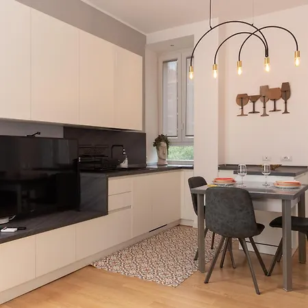 Artstay Exclusive Navigli, Metro & Parking Апартаменты *