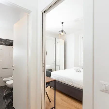Artstay Exclusive Navigli, Metro & Parking Apartment *