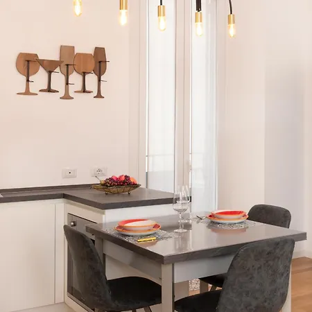 Artstay Exclusive Navigli, Metro & Parking Apartment Mailand
