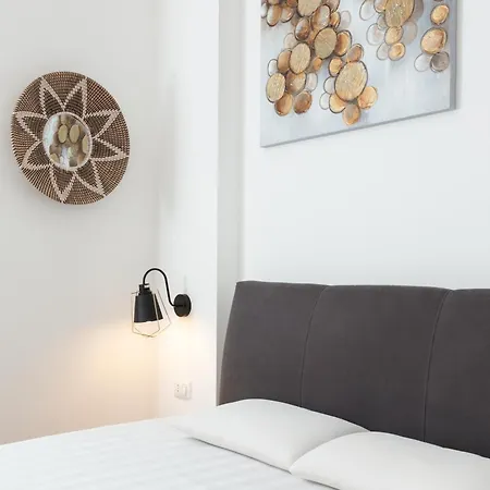 Artstay Exclusive Navigli, Metro & Parking Apartment