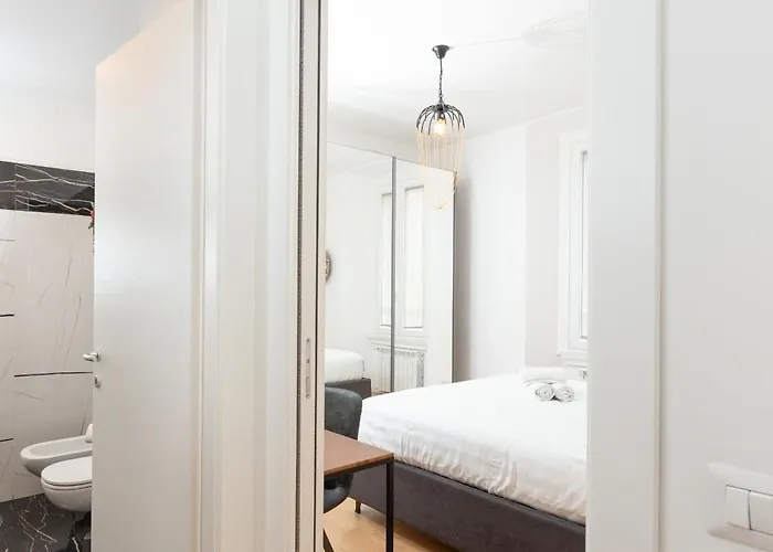 Artstay Exclusive Navigli, Metro & Parking Апартаменты *